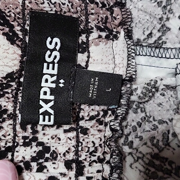 Express shorts large - Picture 2 of 4